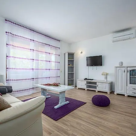 Santa Domenica Holiday home *